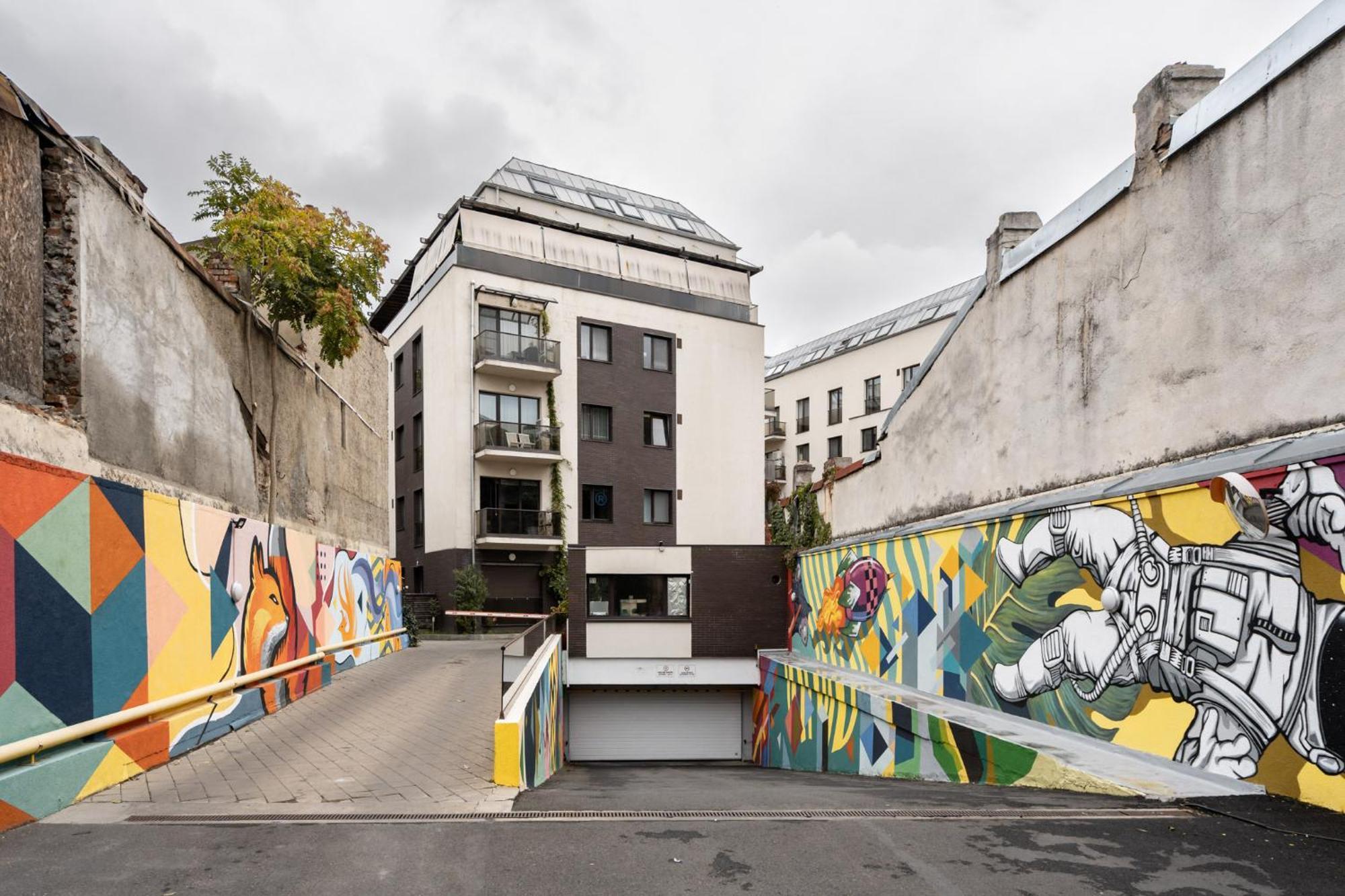 Lazynest - Modern Apartment With Parking & Balcony Bucharest Exterior photo