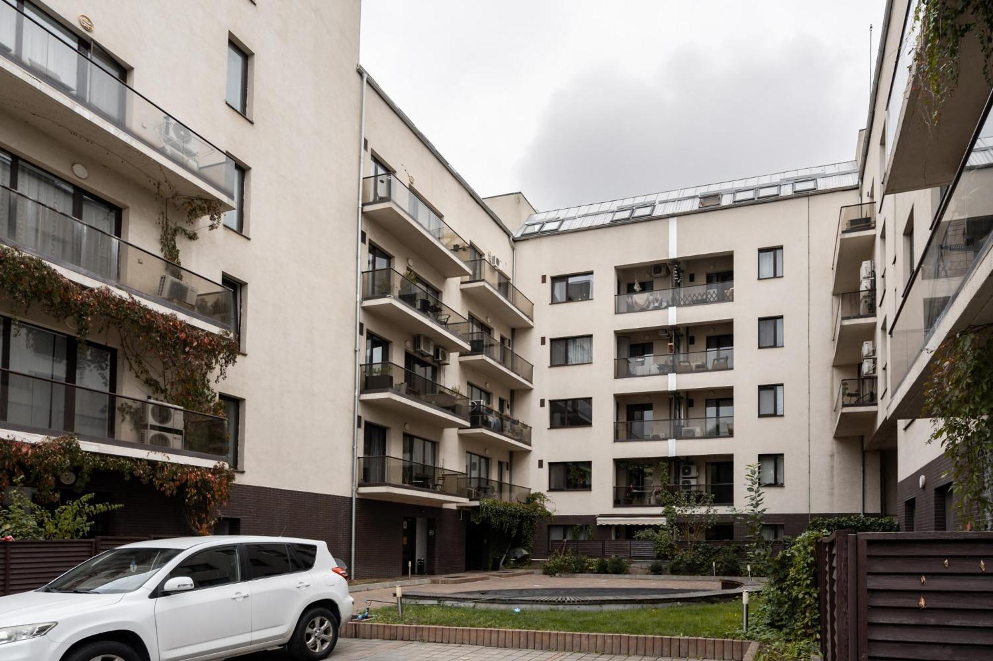Lazynest - Modern Apartment With Parking & Balcony Bucharest Exterior photo